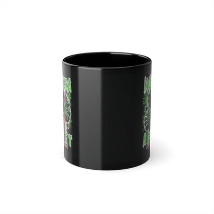 Entdecke die Monstera Pflanzen Tasse  bei Tassentante. Das Must-Have Geschenk für Plantmom und Plantdad. Ideal für alle Pflanzenliebhaber. Shoppe jetzt.